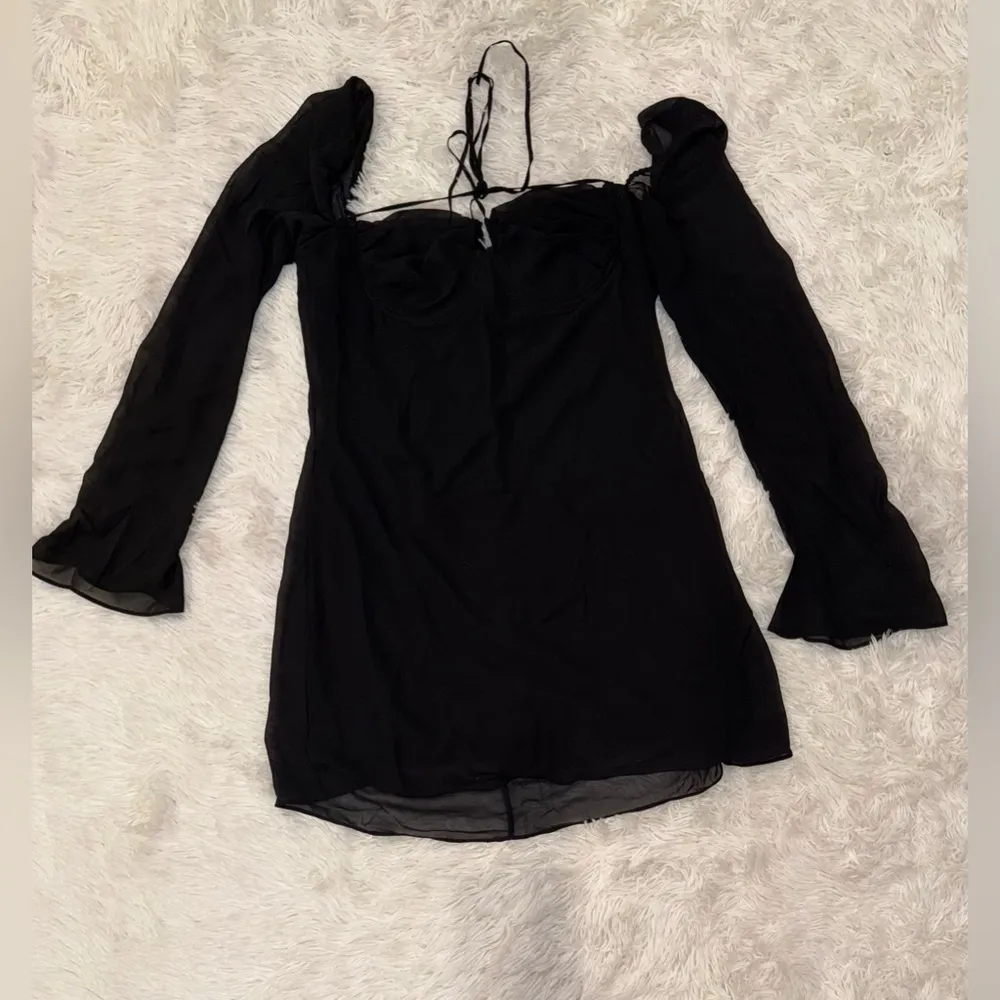 NWOT House of CB Babydoll Black mini long sleeves Dress sz L plus cup - Image 4