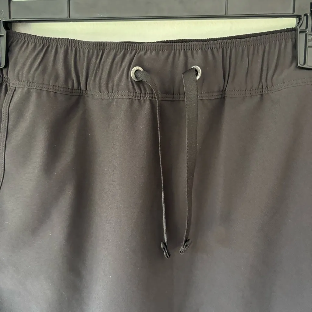 Patagoina Women's Fleetwith Skort Black Active Wear Athleisure Outdoor Skirt - Image 4