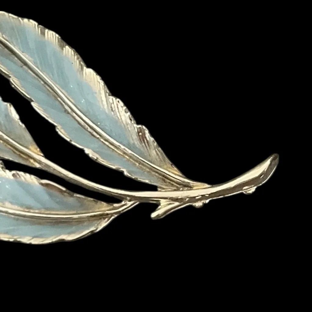 Vintage Estate Silver Tone Leaf Powder Blue Enamel Leaves Brooch Pin - Image 6