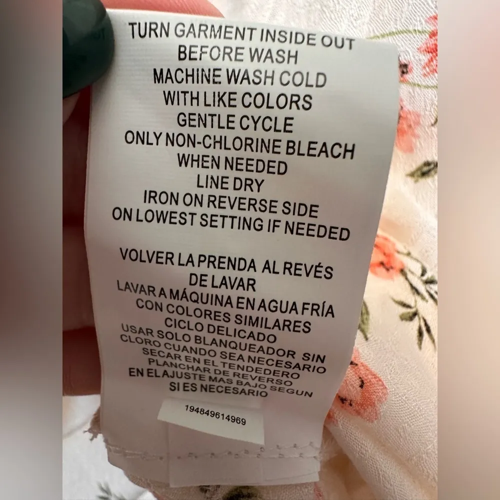 NWT Rewind Floral Print Women's Top - Cream and Pink - Image 9