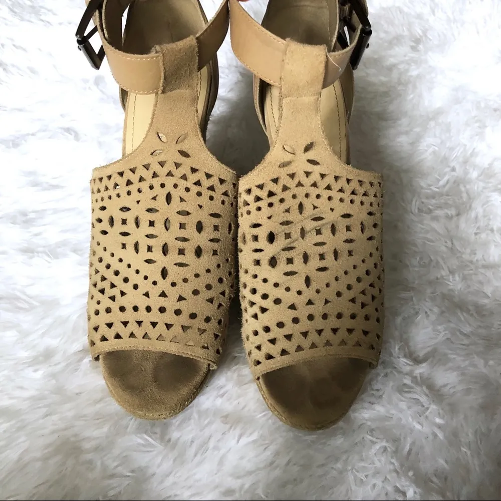 Marc Fisher Hasina Espadrille Suede Wedges 9 Tan Open Peep Toe Cutout Buckle - Image 6