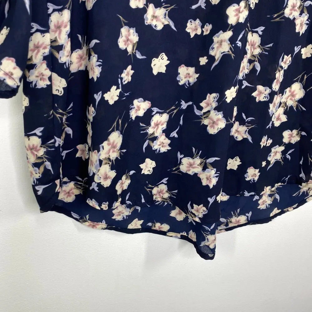 Sienna Sky Navy Blue Floral Print Short Sleeve Blouse Women's Size Small S - Image 3