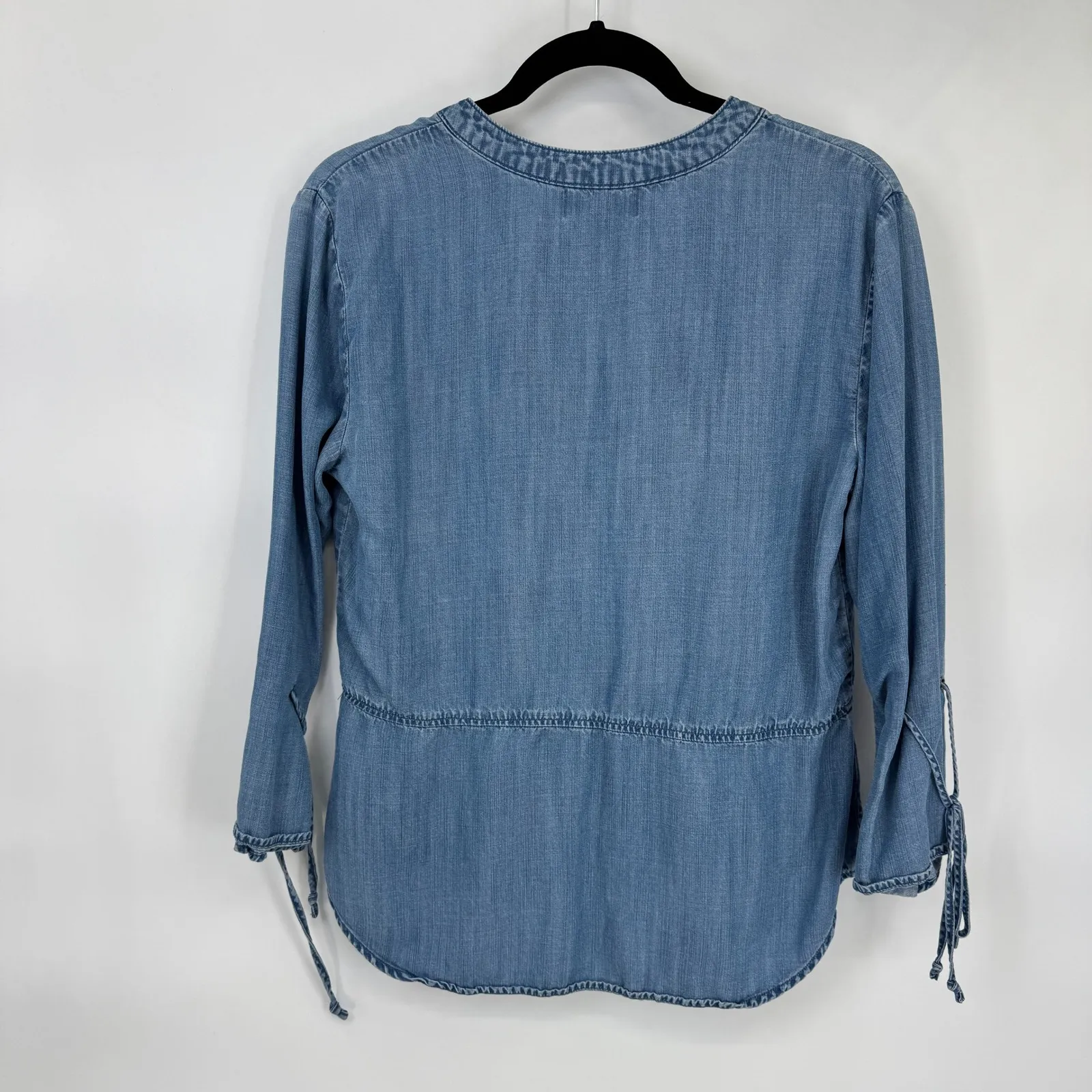 Cloth & Stone Chambray Popover Top Womens Small Blue Tencel Tie Sleeves - Image 7