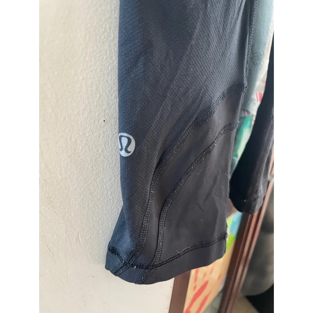 Women's Lululemon Black Yoga Pants Small - Image 4