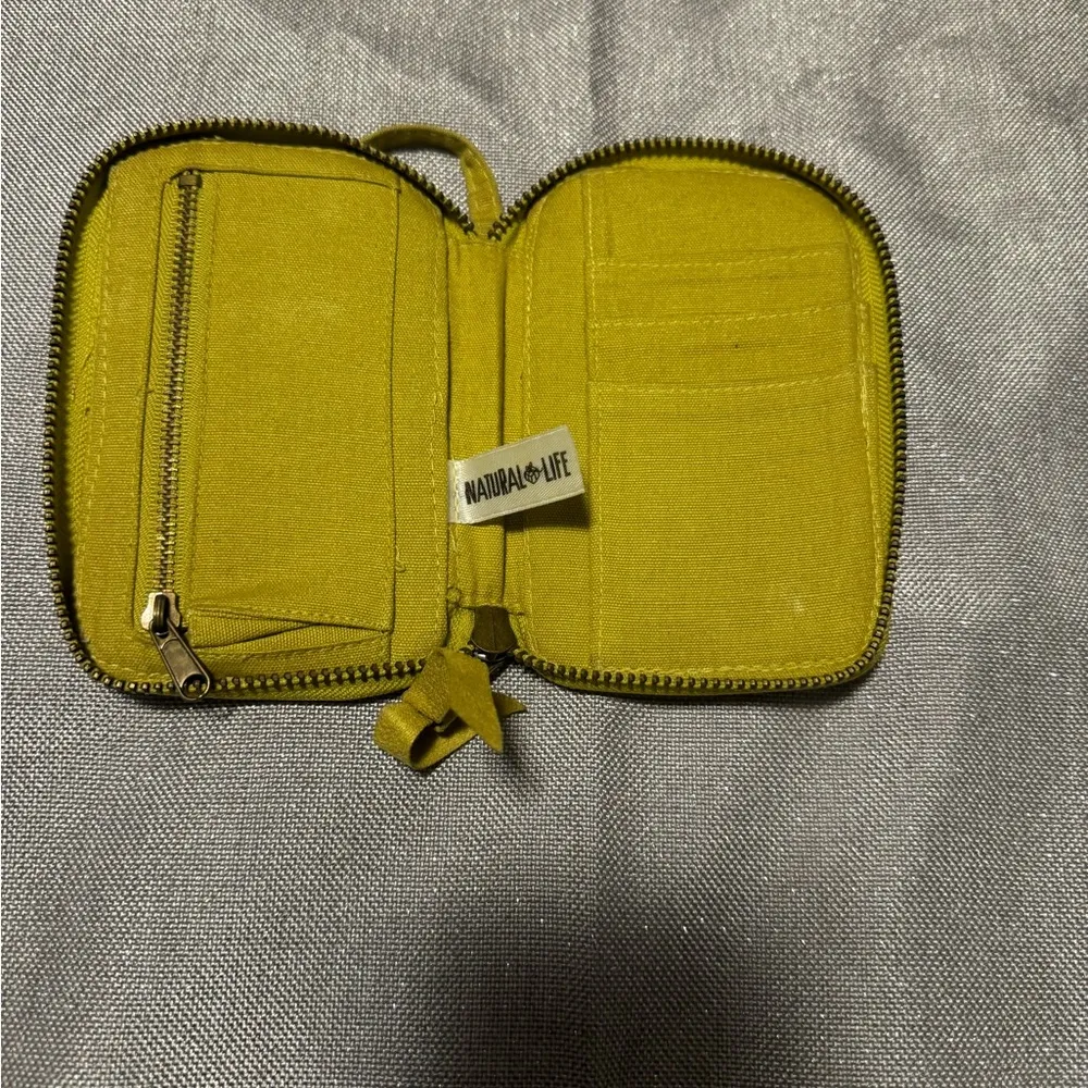 NATURAL LIFE Yellow and Green Wallet Compact and Stylish - Image 3