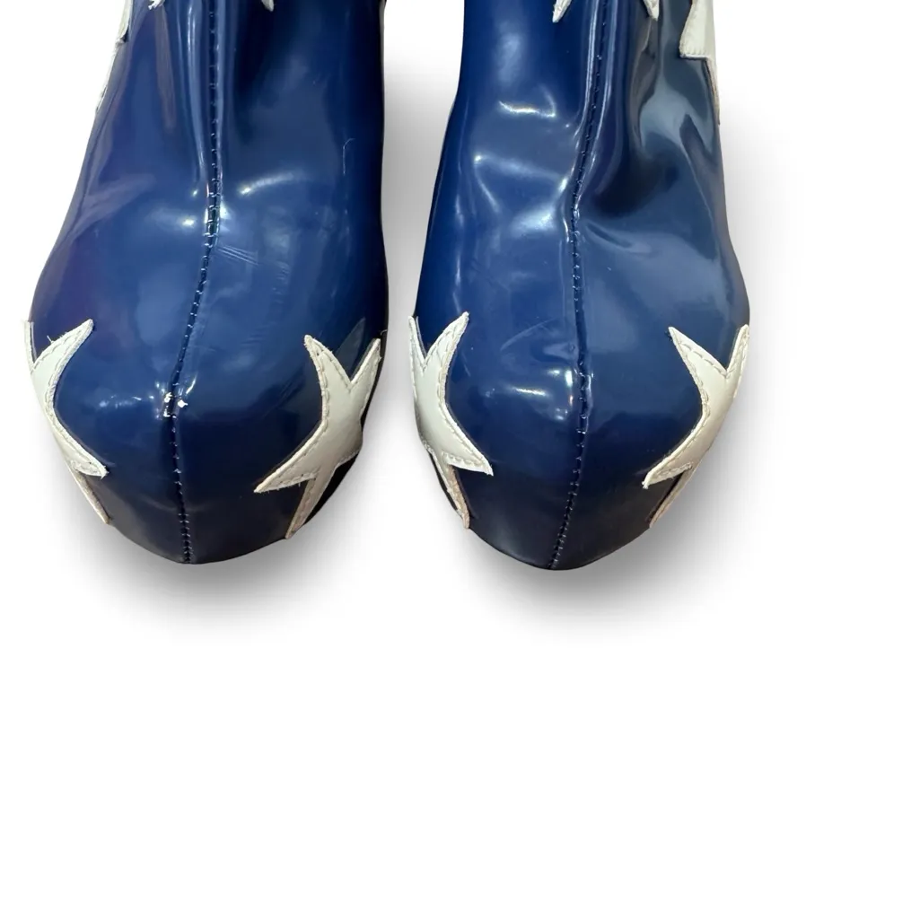 Blue platform ankle boots with white stars wonderwoman go go women’s size 8 - Image 6