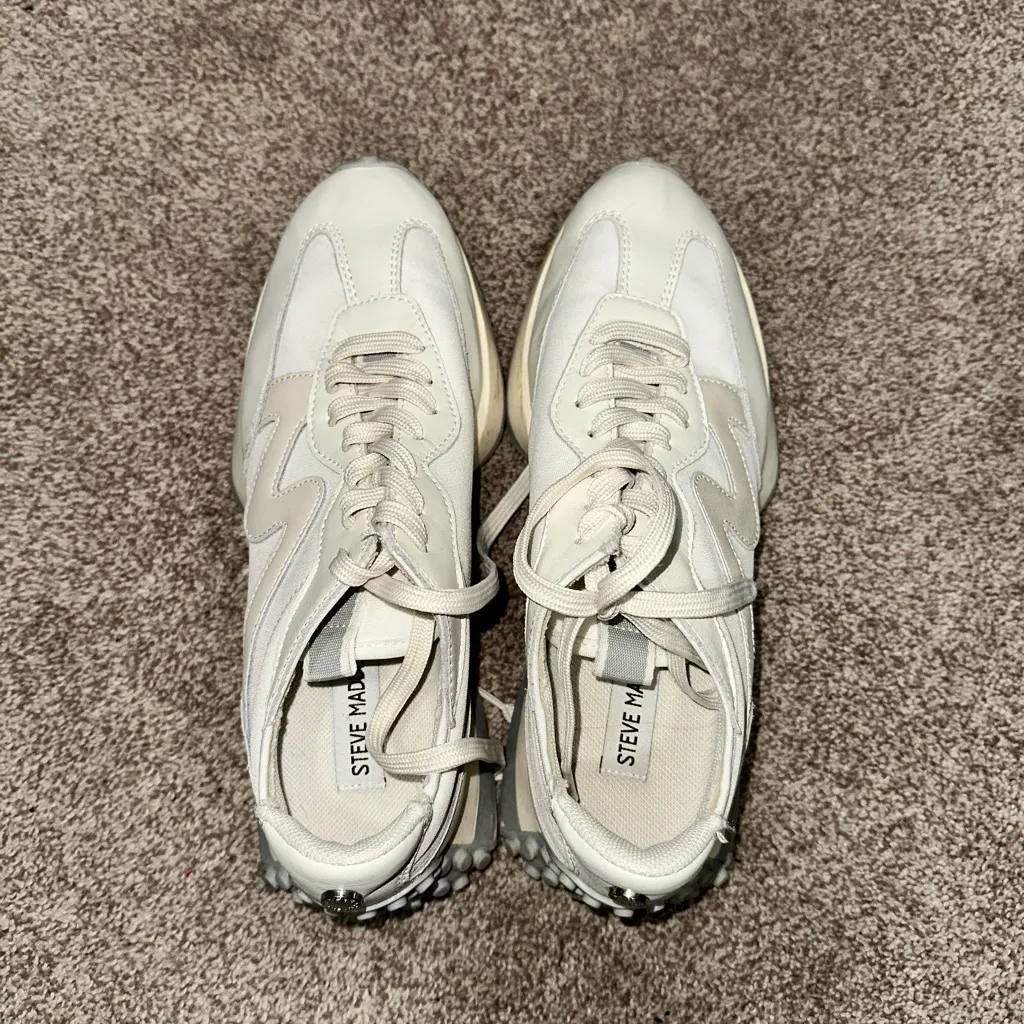 Steve Madden Off-White Sneakers - Image 2