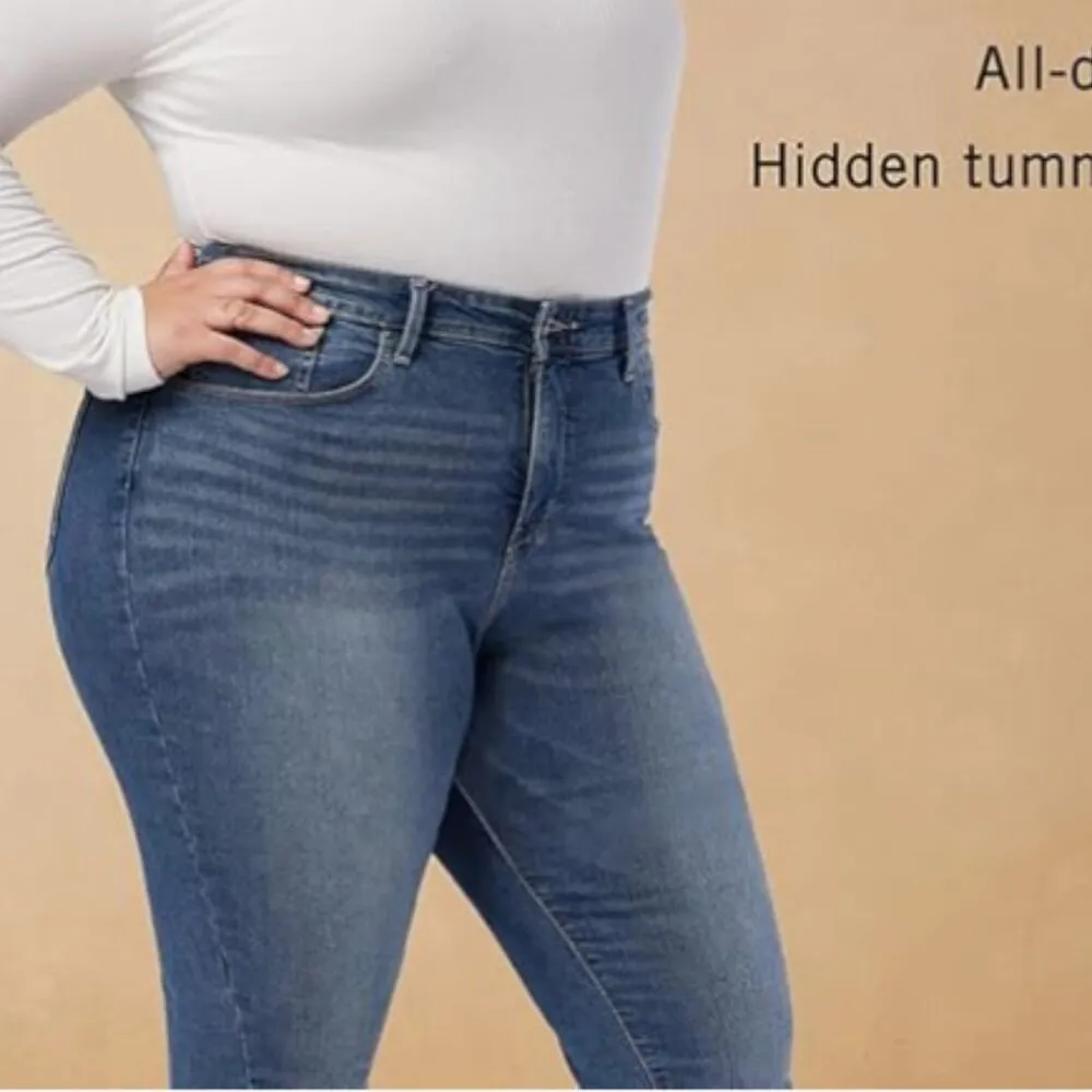 Signature Levi Strauss Mid-Rise Straight Jean Medium Wash 36x30 22S - Image 2