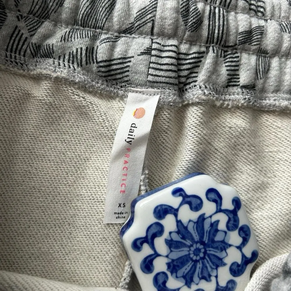 Anthropologie Daily Practice Pants | XS | Heather Gray Black Design | Wide Leg - Image 5