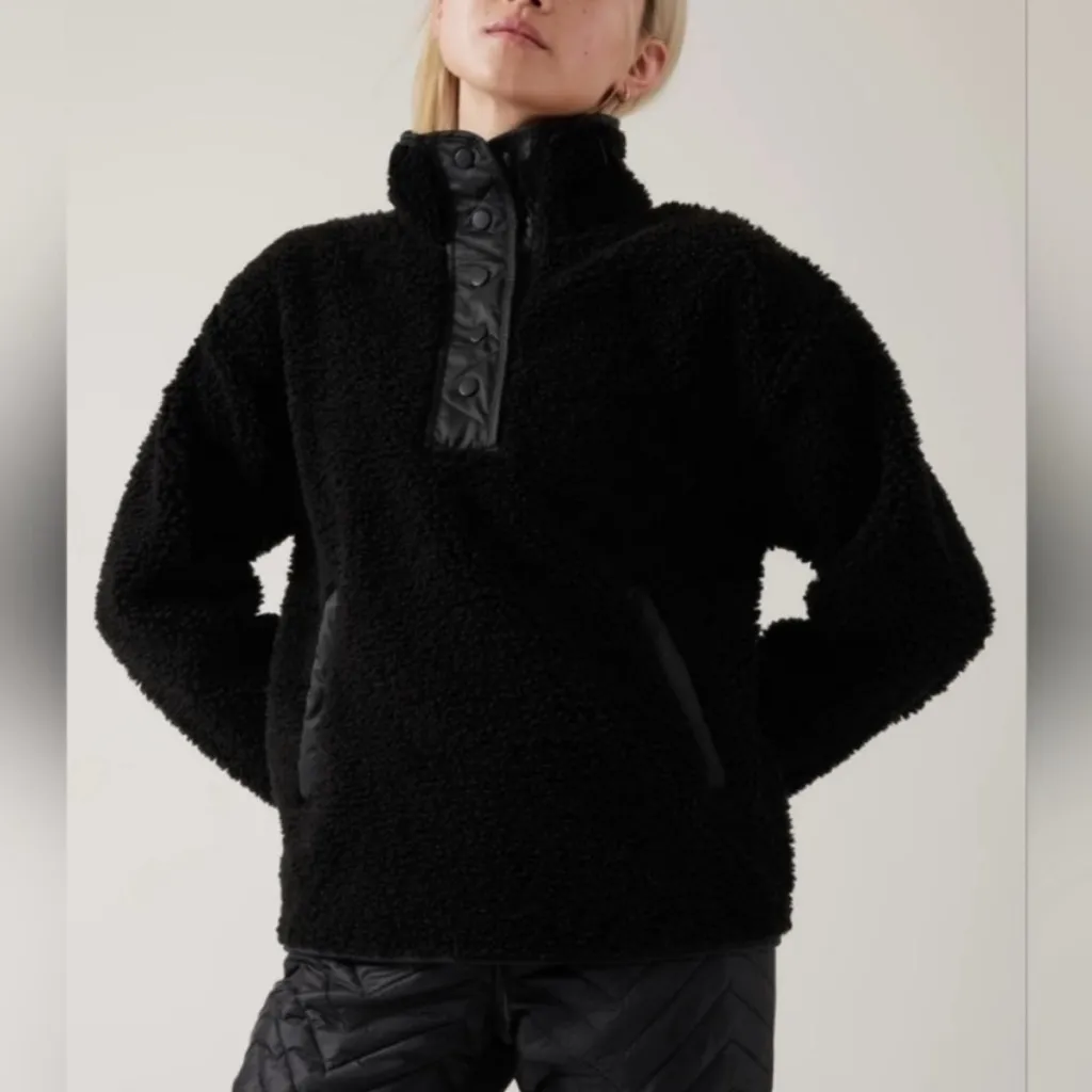 Athleta l Cozy Sherpa Snap Sweatshirt in Black size medium - Image 12