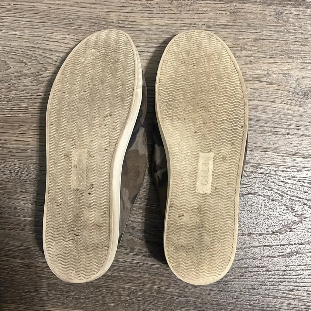 G.I.L.I Got To Love It Blakeley Camo Sneaker Slide Slip On Women’s Shoes - Image 8