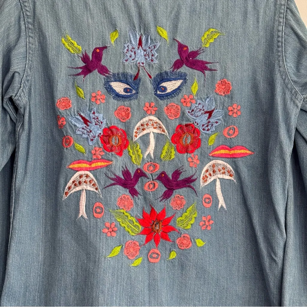 Vintage Natex Folkloric Mexican‎ Embroidered Denim Shirt Eyes Birds Mushrooms S Blue - Image 3