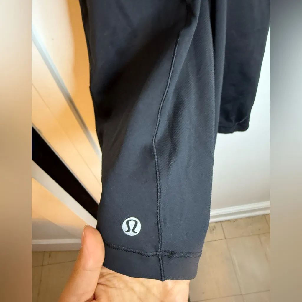 Lululemon Black Cross Back Tank - Image 4