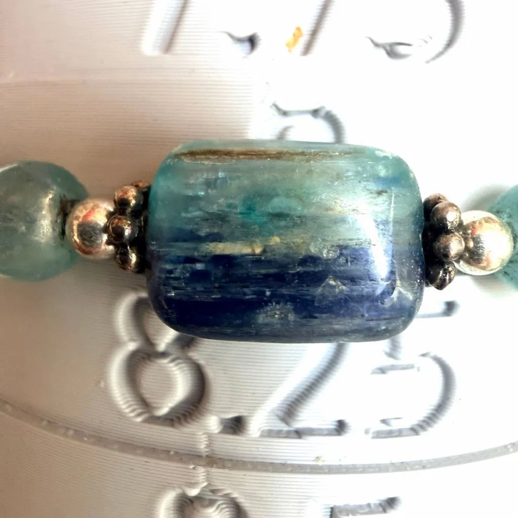 Blue Kyanite & Apatite Beaded Bracelet - Image 7