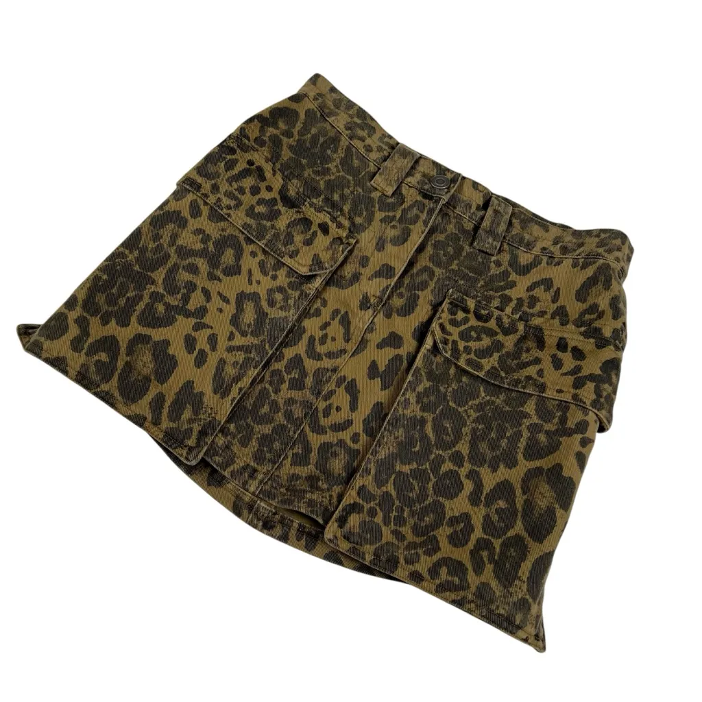 reset by Jane Pocketed Leopard Print Denim Mini Skirt Black - Image 7