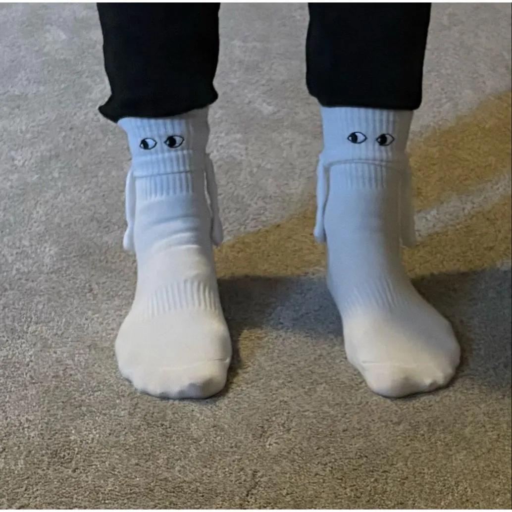 NWT Two Pairs of eyes and ears or hands ladies white socks size 7 - Image 5