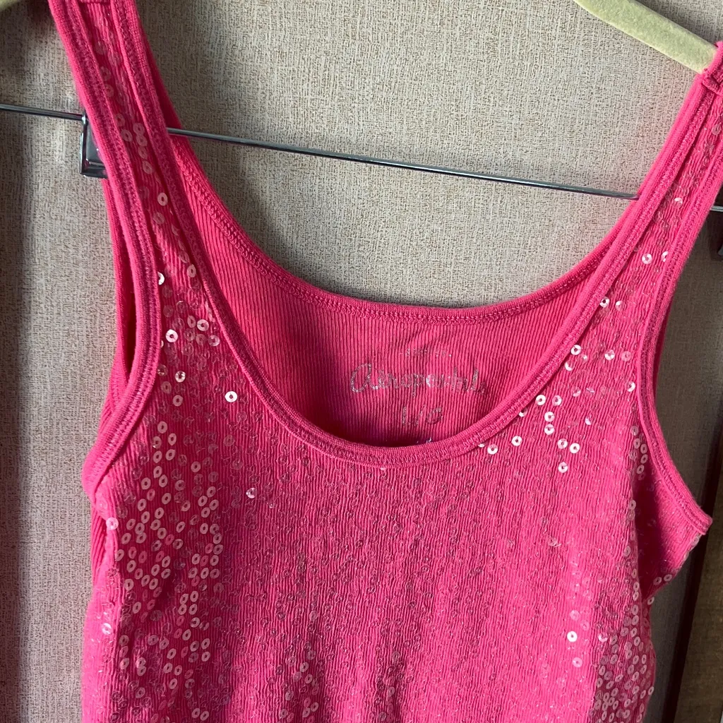 Aeropostale Vibrant Pink sequin front tank top large - Image 4
