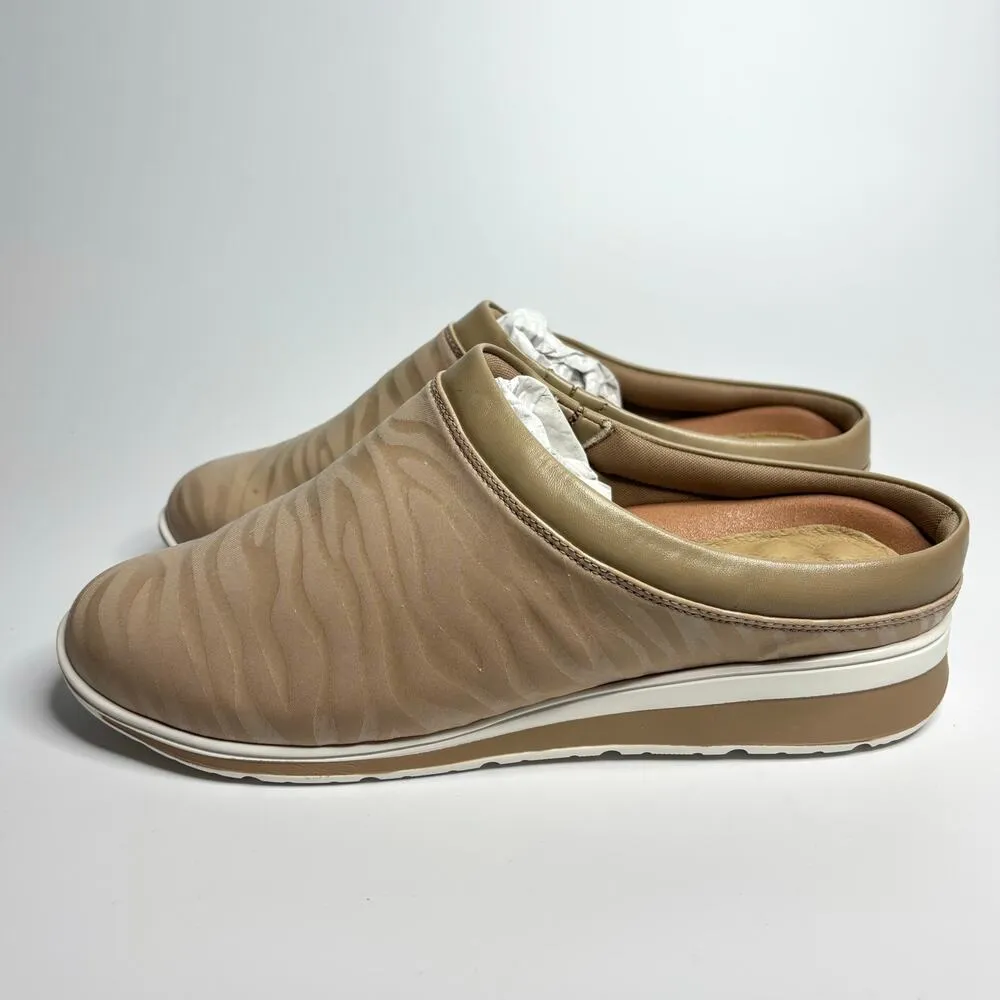 Walking Cradles Dana Mule in Taupe Zebra Stretch (Wide) Tan Size 9 - Image 3