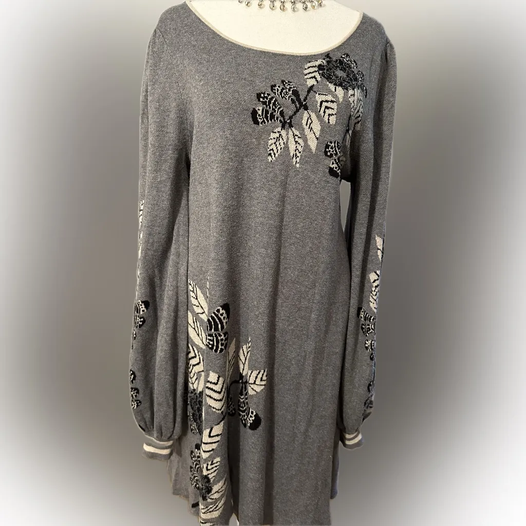 Max Studio grey  knit Cotton Rayon blend  floral motif sweater dress L - Image 9
