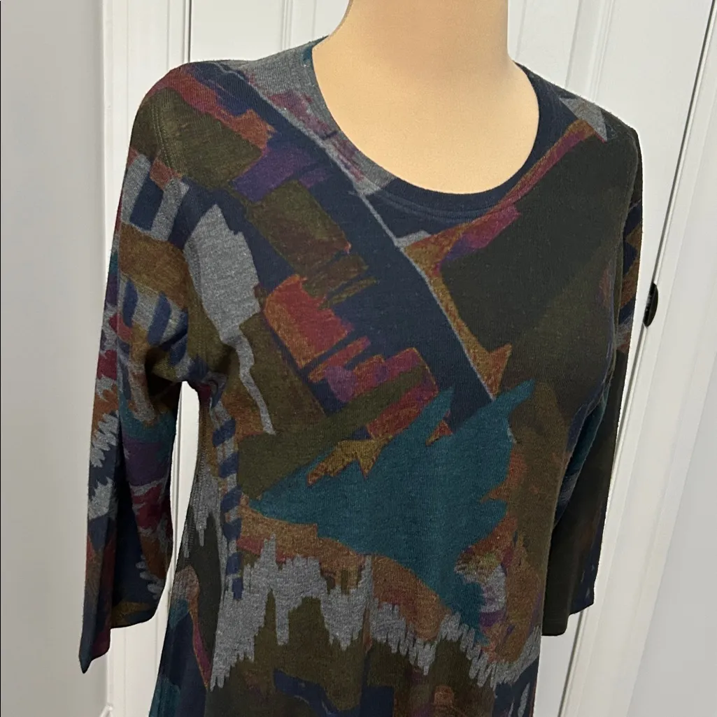 Atelier5 by Gozde Yilmaz Abstract Print Sharkbite Tunic - Image 5