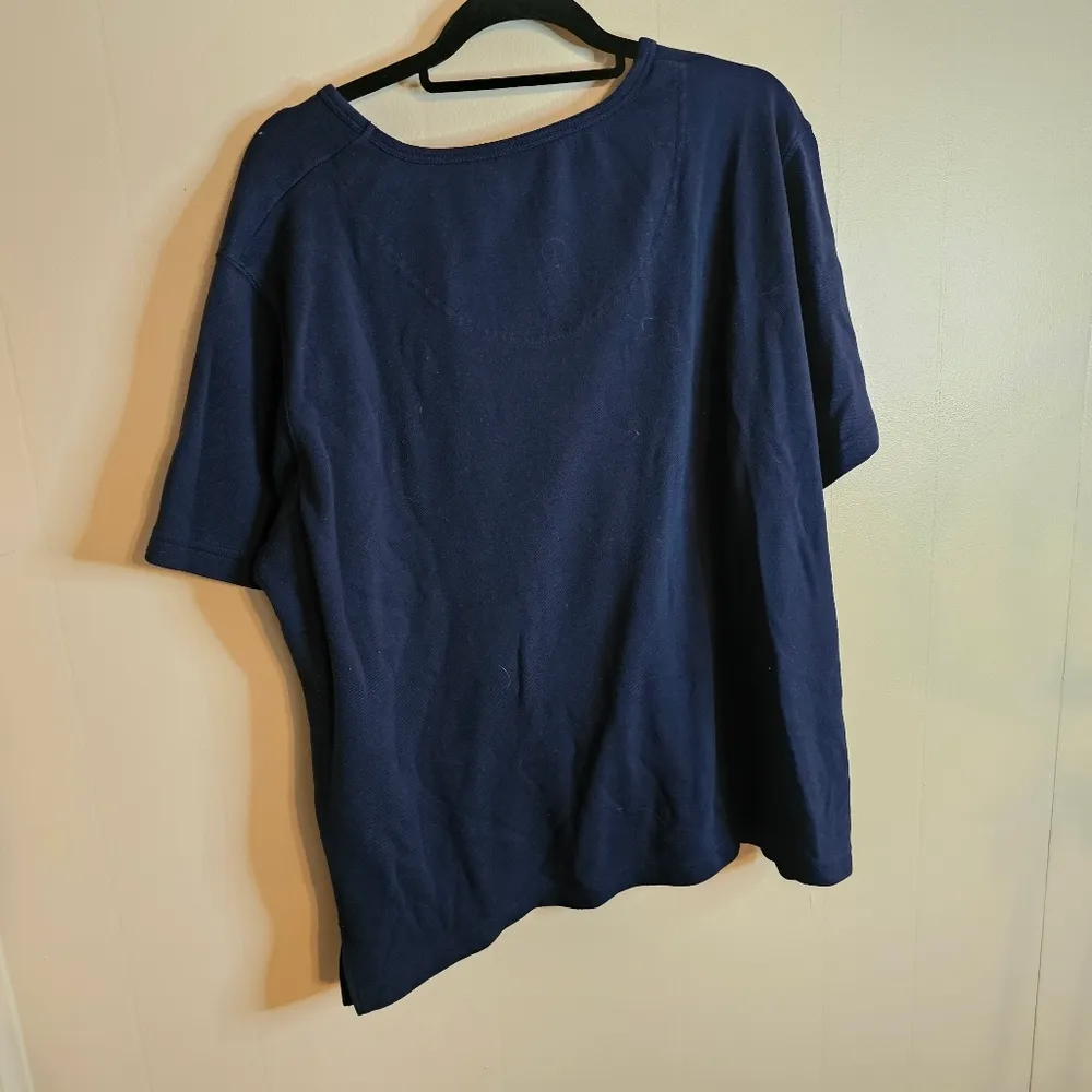 Bobbie Brooks Vintage Embroidered Patchwork Navy Blue Floral Tee Size undefined - Image 2