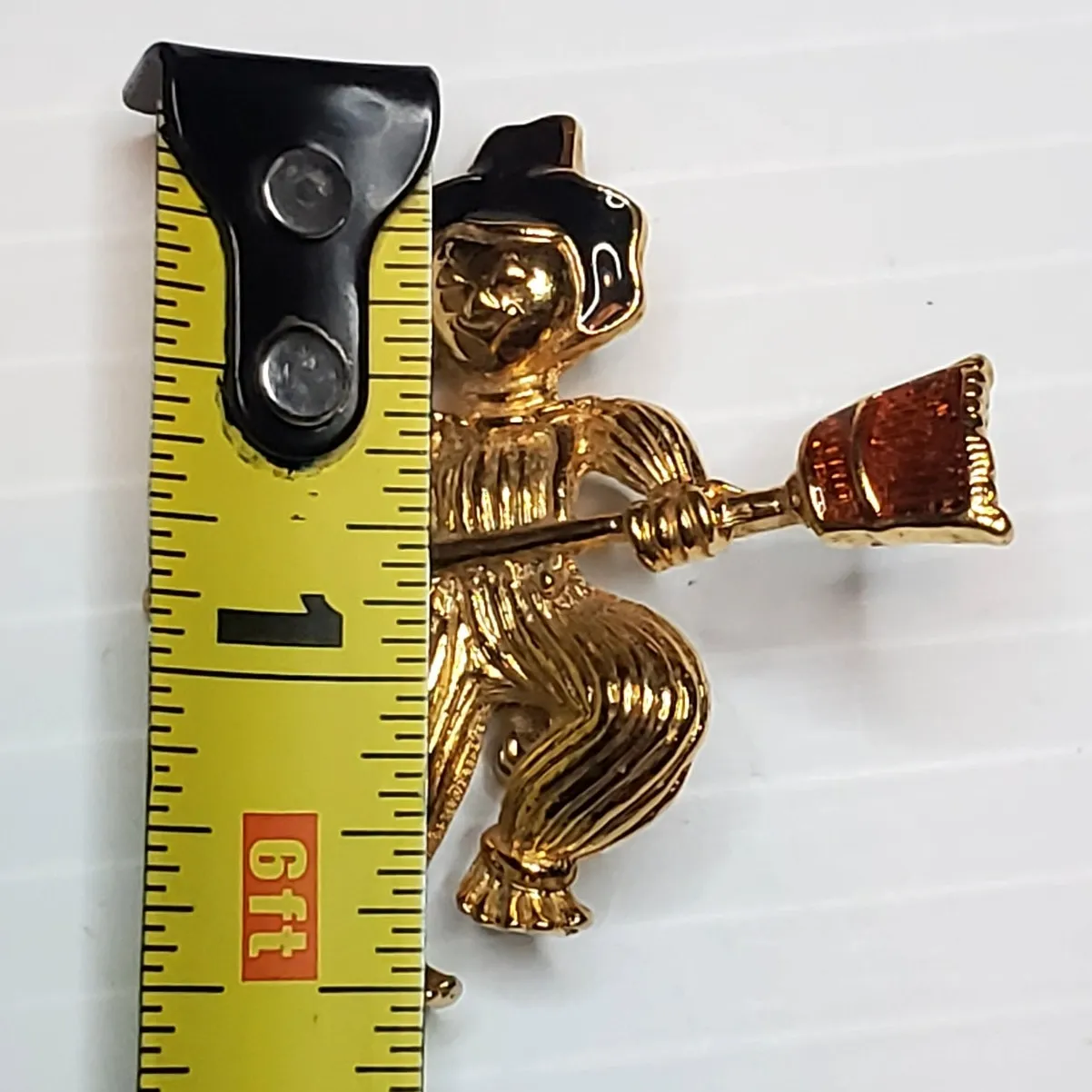 Vintage Avon Scarecrow Halloween Fall Season Enamel Brooch Pin 1.5" - Image 4