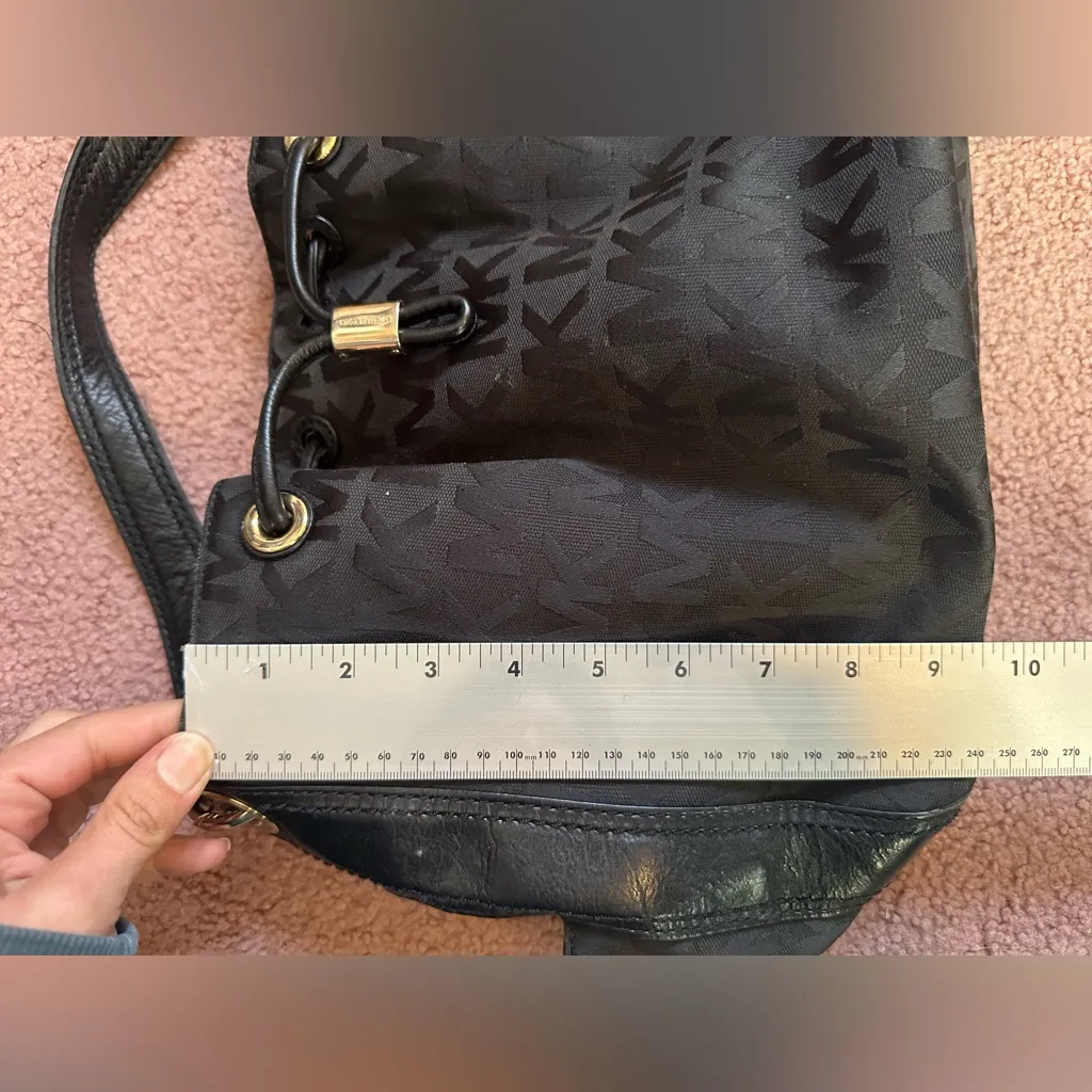 Michael Kors Ludlow Black Leather Canvas Gold Hardware Shoulder Bag Clean Inside - Image 13