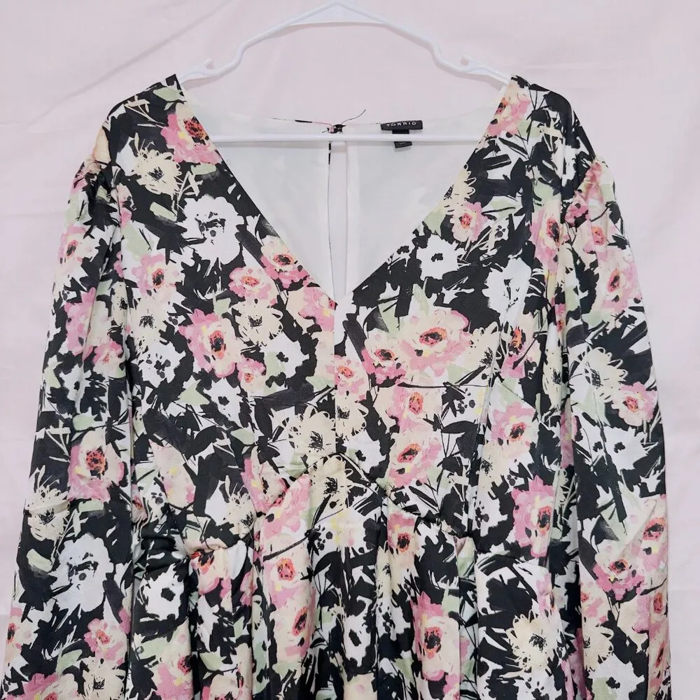 Torrid Long Sleeve Floral Print Mini Bubble Charmeuse Babydoll Dress size 2X - Image 5
