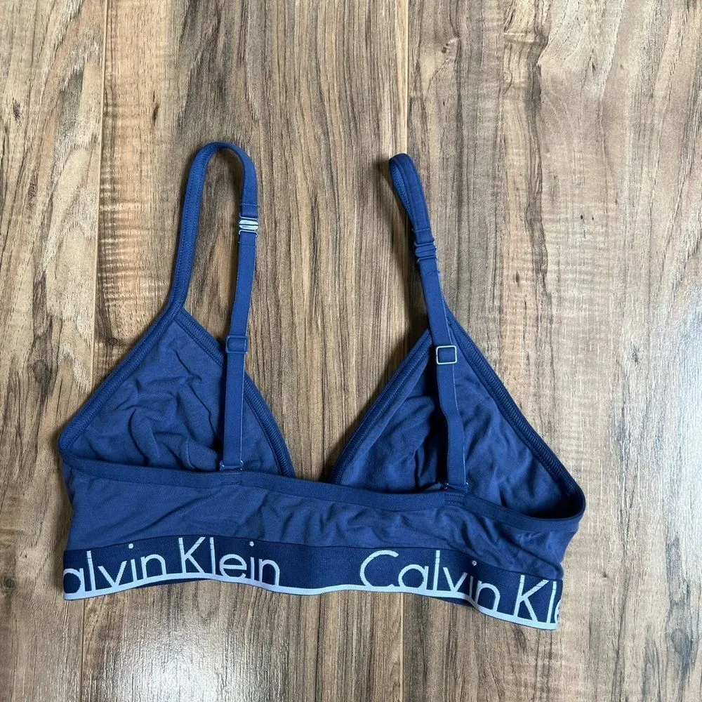 Calvin Klein sports bra L - Image 3