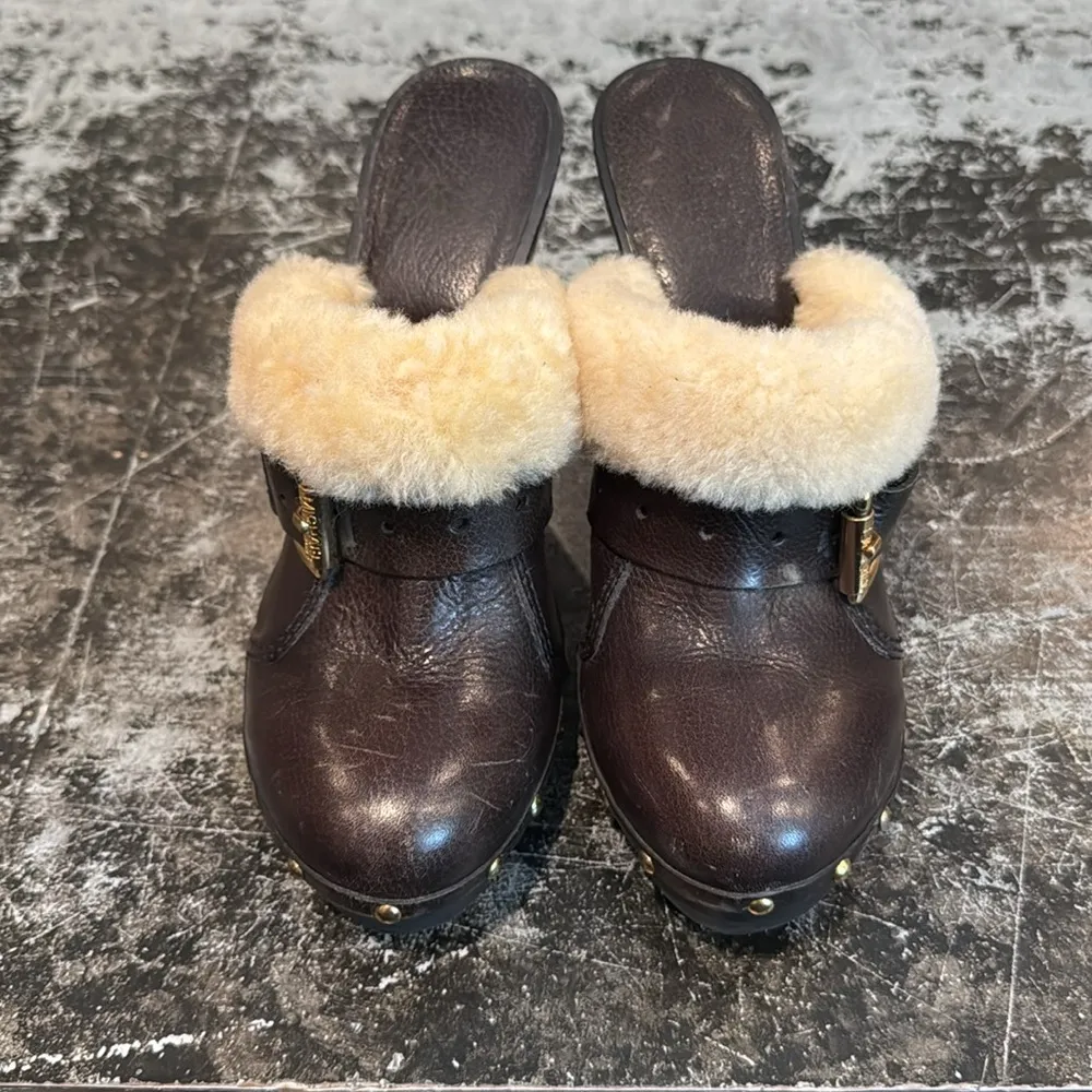 Michael Kors Black Leather and Shearling Heeled Clogs Size 7.5 - Image 5