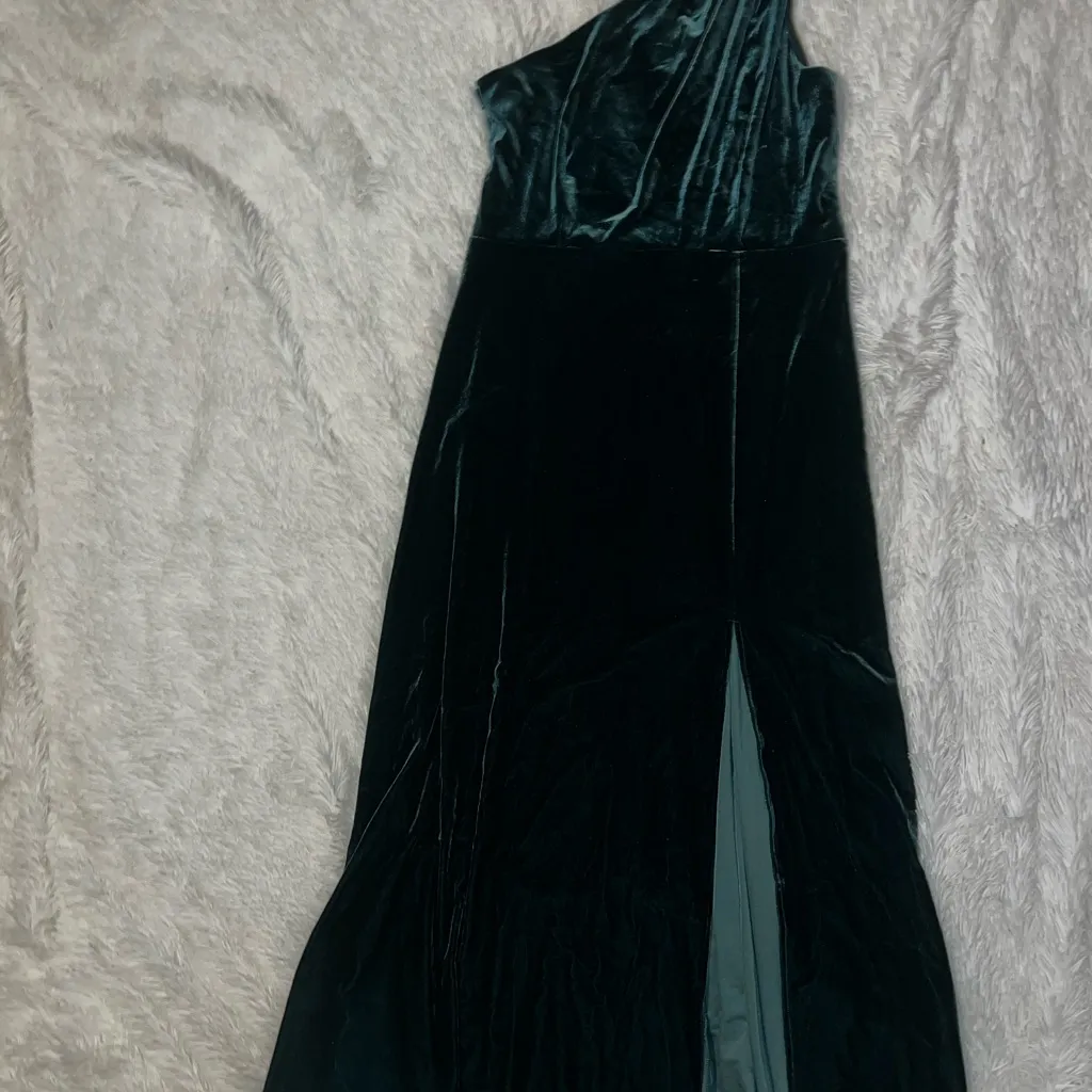 Birdy Grey Velvet Emerald Kira Bidesmaid Dress in Color Emerald Extra Large XL - Image 5