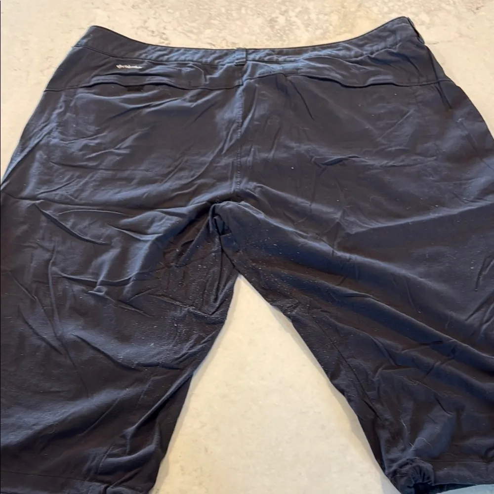 Columbia Black Capri Shorts Size 24W Omni-Shield - Image 10