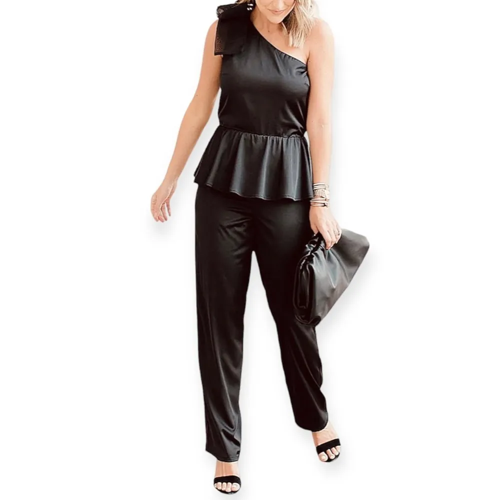 One Shoulder Dressy Black Stretch Jumpsuit Women’s Medium - Image 4