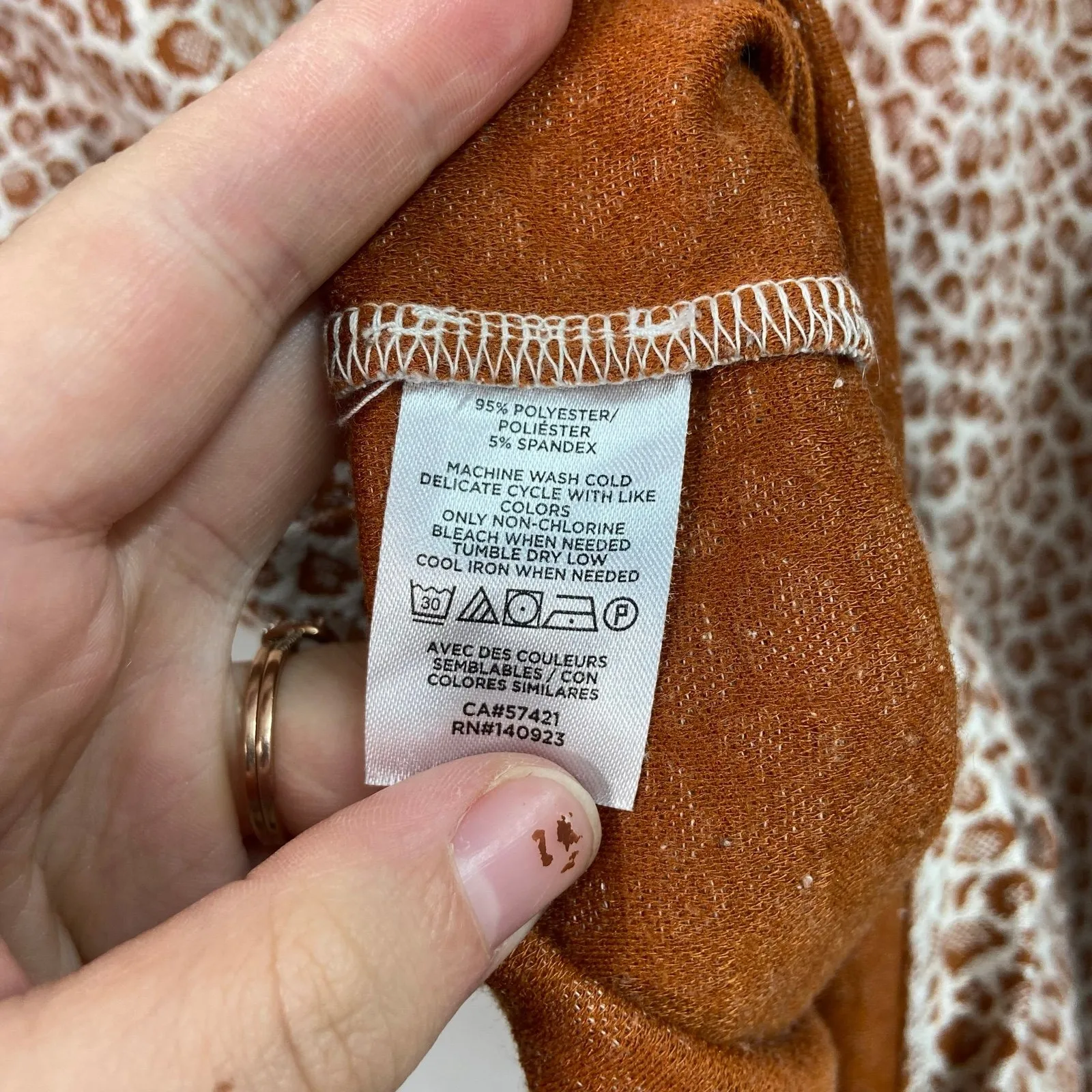 LOFT women's cream brown leopard thick knit puff sleeve stretch casual blouse XS - Image 4