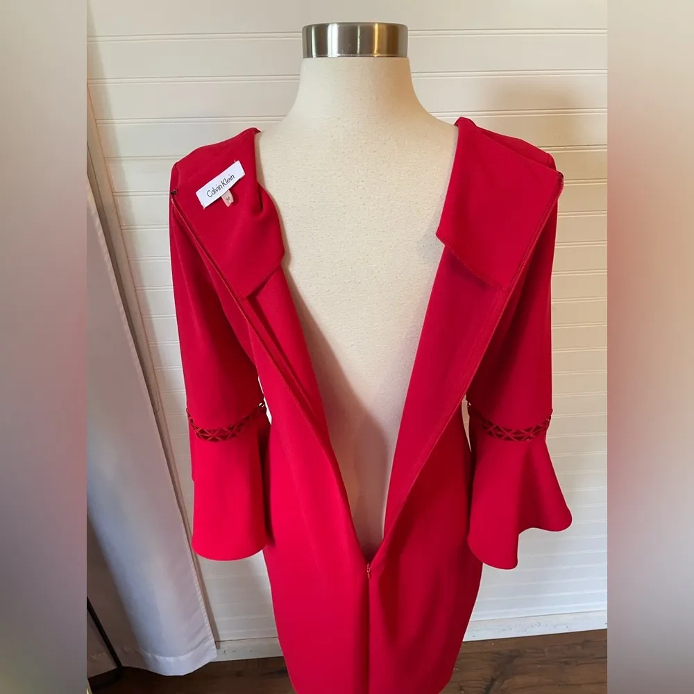 NWOT Calvin Klein Women's Red Bell Sleeve Knee Length Sheath Dress - Image 5