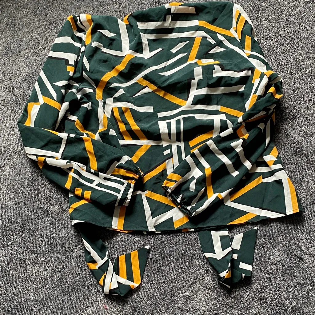 SHEIN Abstract Green and Yellow Blouse - Image 11