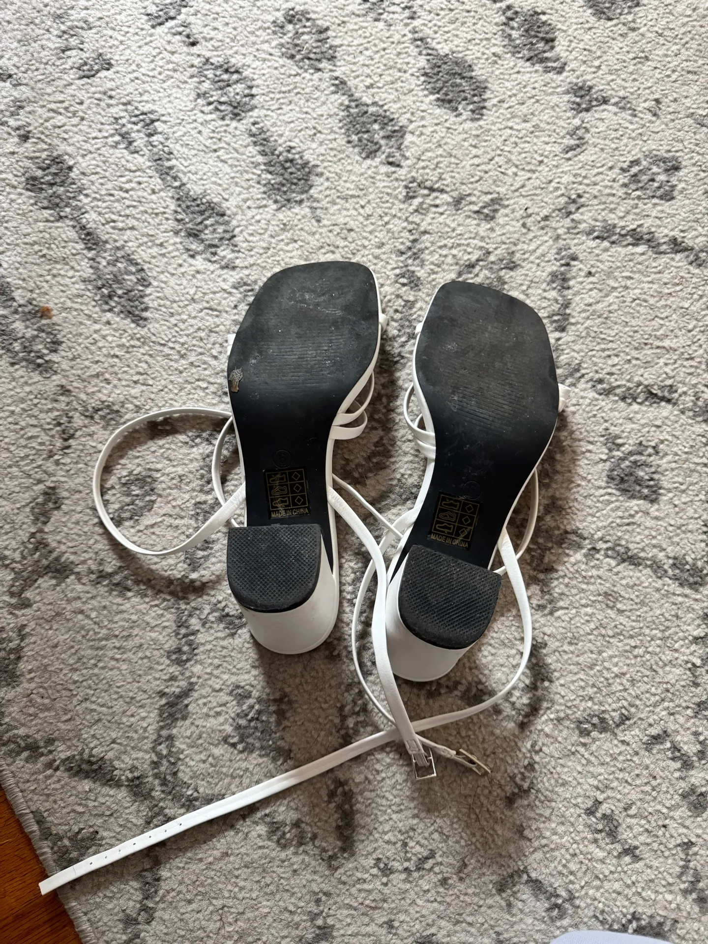 White Heels - Image 2