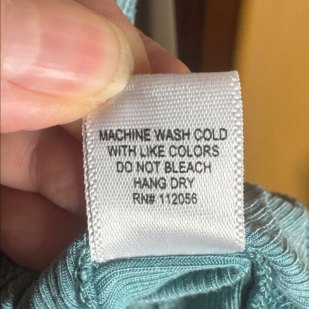 Zenana Outfitters Teal Blue Ribbed Shelf Bra Tank Top Size Small - Image 5