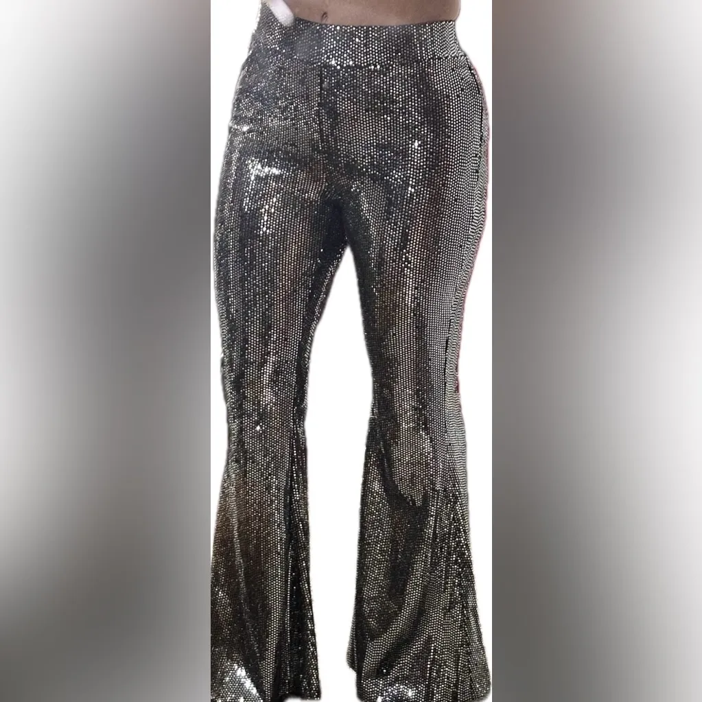 NWT C&V Chelsea & Violet
High Rise Sequin Pull On Flare Pants Small - Image 8