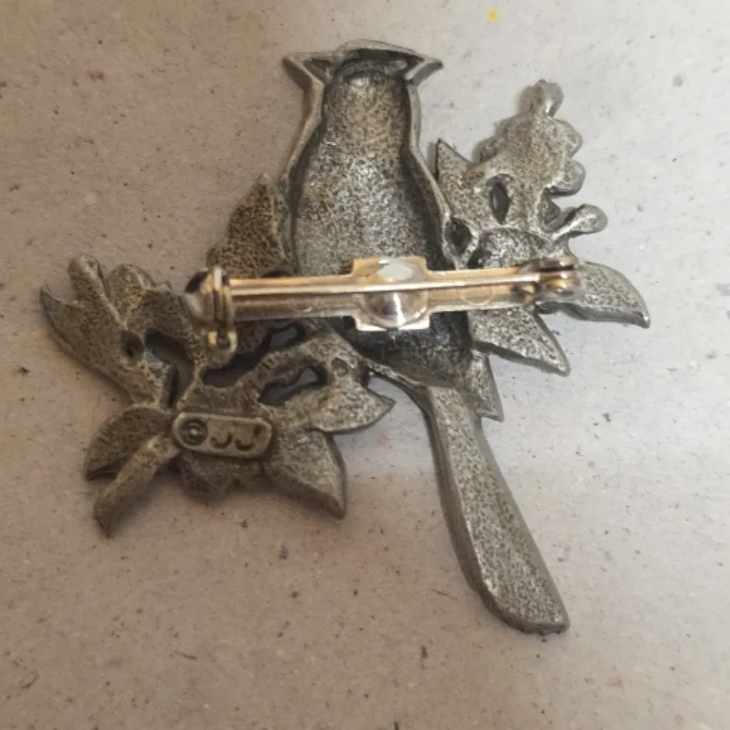 Vintage JJ Jonette Jewery Co. Silver Tone Cardinal Brooch Pin - Image 4