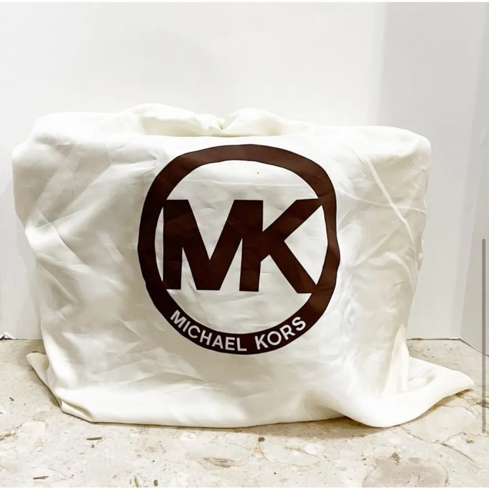 Michael Kors Jet Set Travel Leather Trim Tote Bag in Vanilla
NWT - Image 12