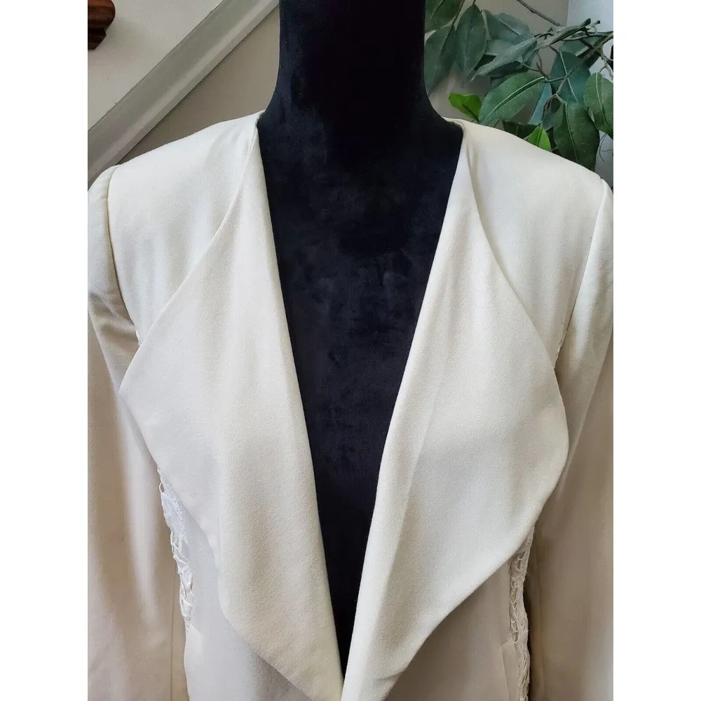 Kensie Women's White Polyester Long Sleeve Open Front Jacket Blazer Size Medium - Image 2