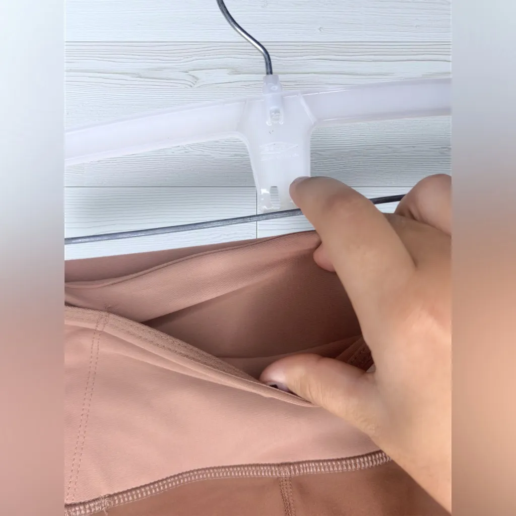 OLD NAVY ACTIVE Women’s Powersoft High Rise Go-Dry Athletic Leggings - Image 7