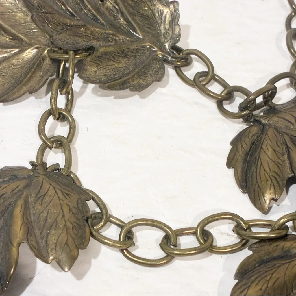 Vintage Golden Leaf Hollywood Regency Style 1950s Necklace Jewelry Gold - Image 3
