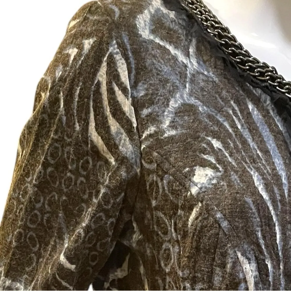 Alberto Malaki Zipper Down Long Sleeve Sweater with Abstract Animal Print XL - Image 10