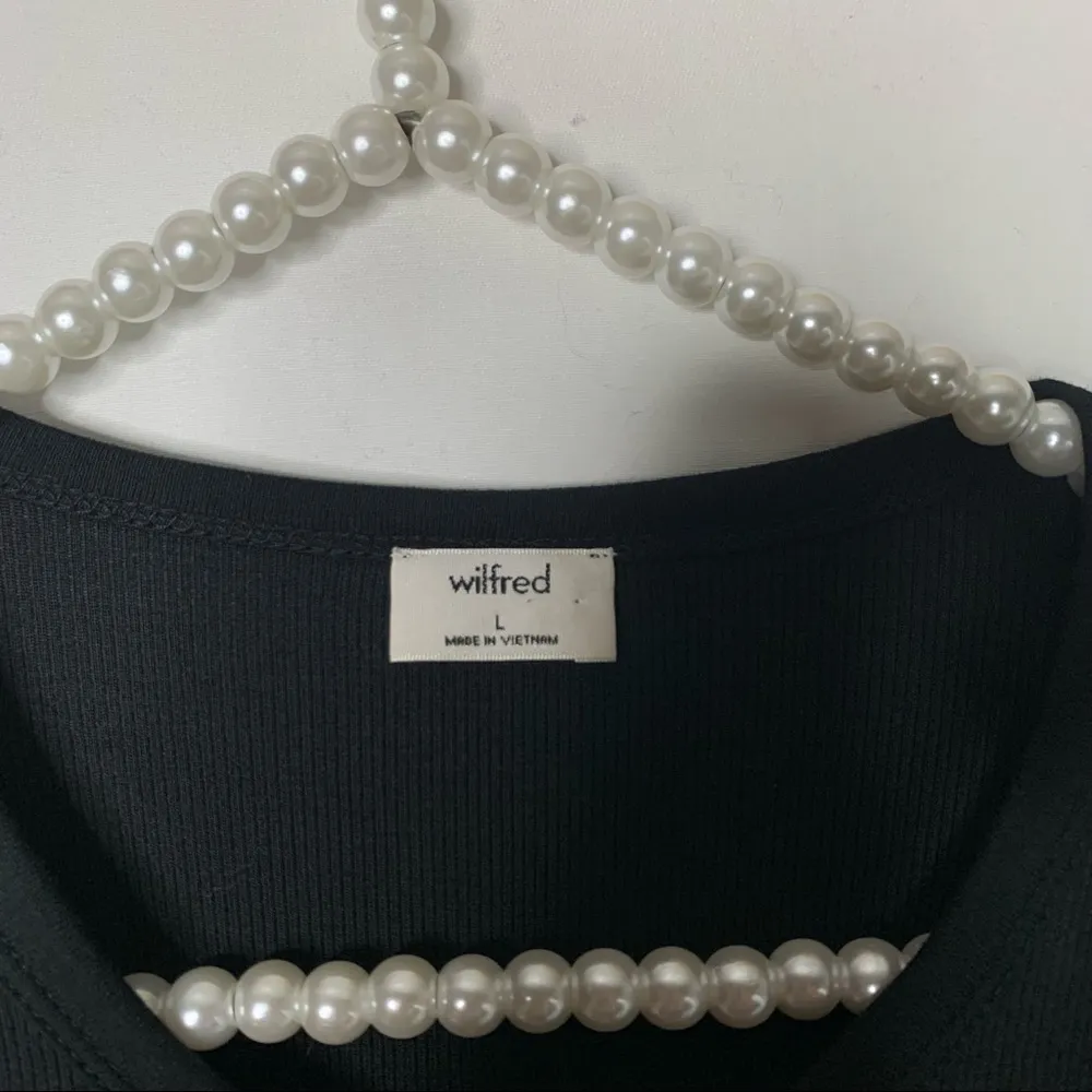 Wilfred Aritzia Ribbed Black Cardigan Size Large - Image 4