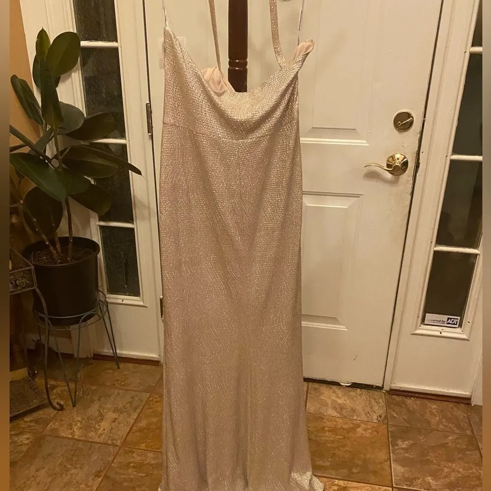 Nwt DESSY COLLECTION GOLD SPARKLY GOWN SIZE 14 - Image 7