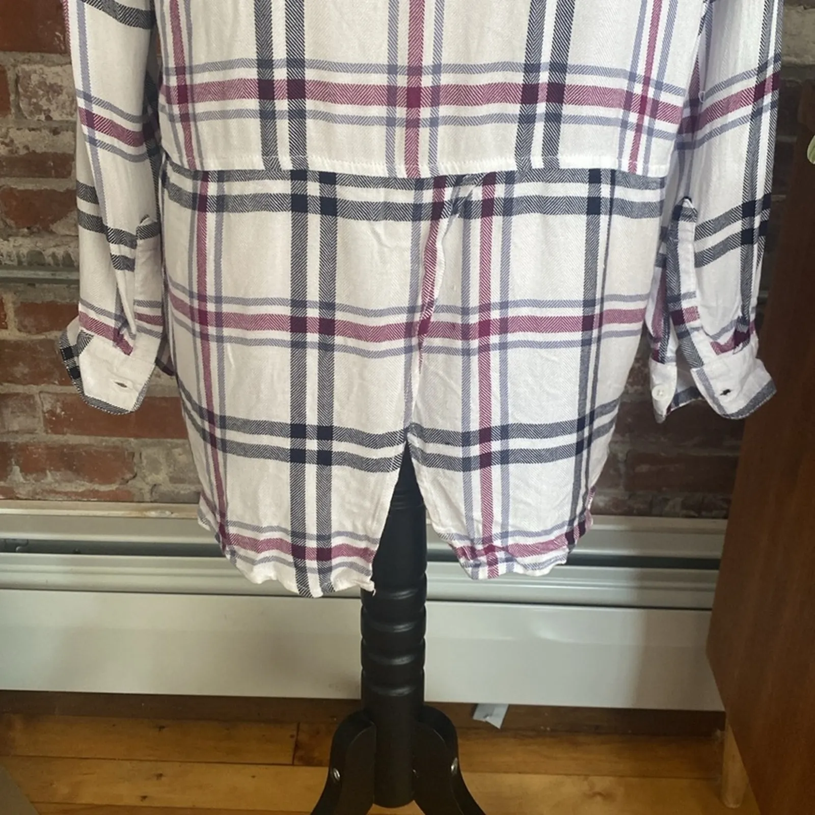 Beach Lunch Lounge White Purple and Blue Plaid Button Down Shirt Size XS - Image 5