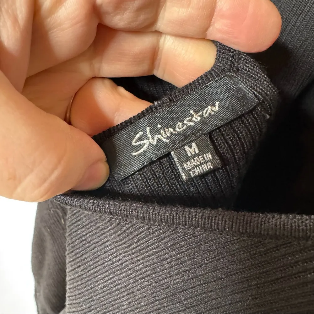 Shinestar Black Ribbed Open Back Tunic Sweater Size Medium - Image 5