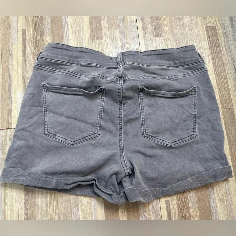 SO Low Rise Midi Shorts, 15 / 32" (Junior) - Image 6